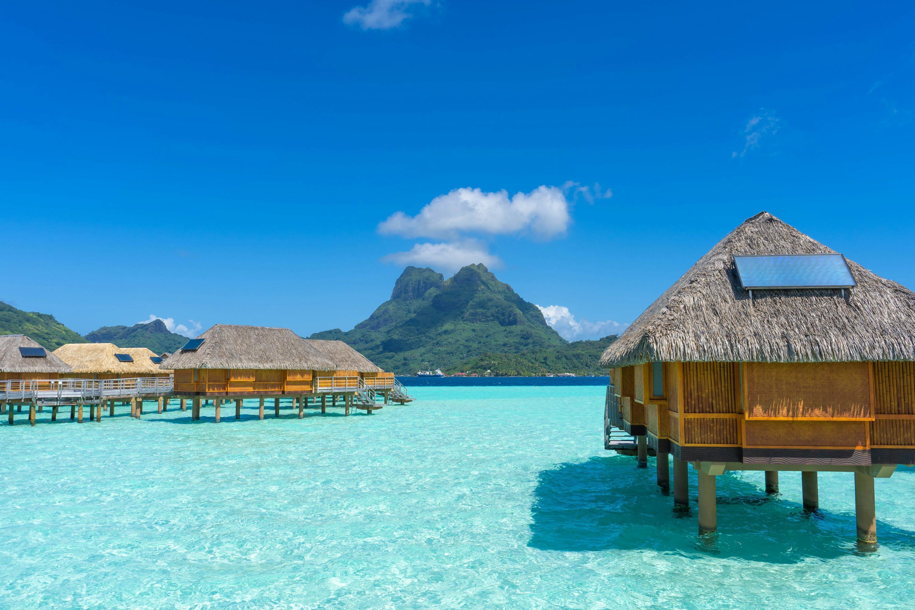 3000x2000 Overwater Bungalow Picture. Download Free Image