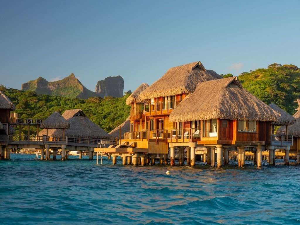 1024x768 Overwater Bungalows in Bora Bora