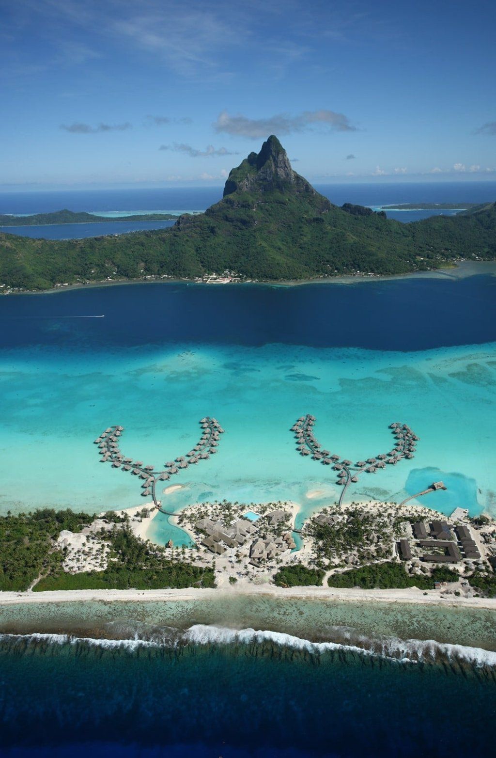 1024x1564 The tropical overwater bungalow