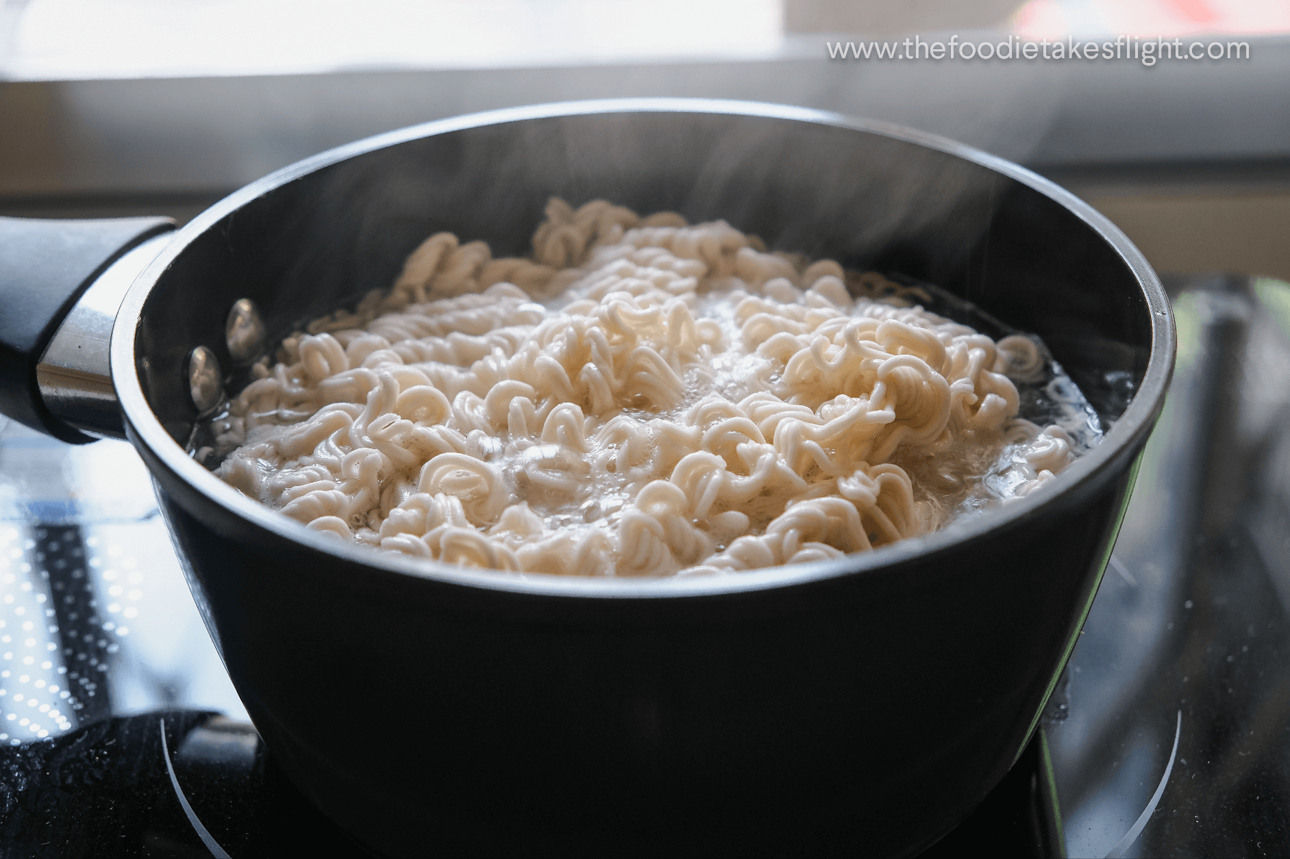 1883x1255 Mie Goreng: Indonesian Fried Noodles with Kecap Manis (Vegan)