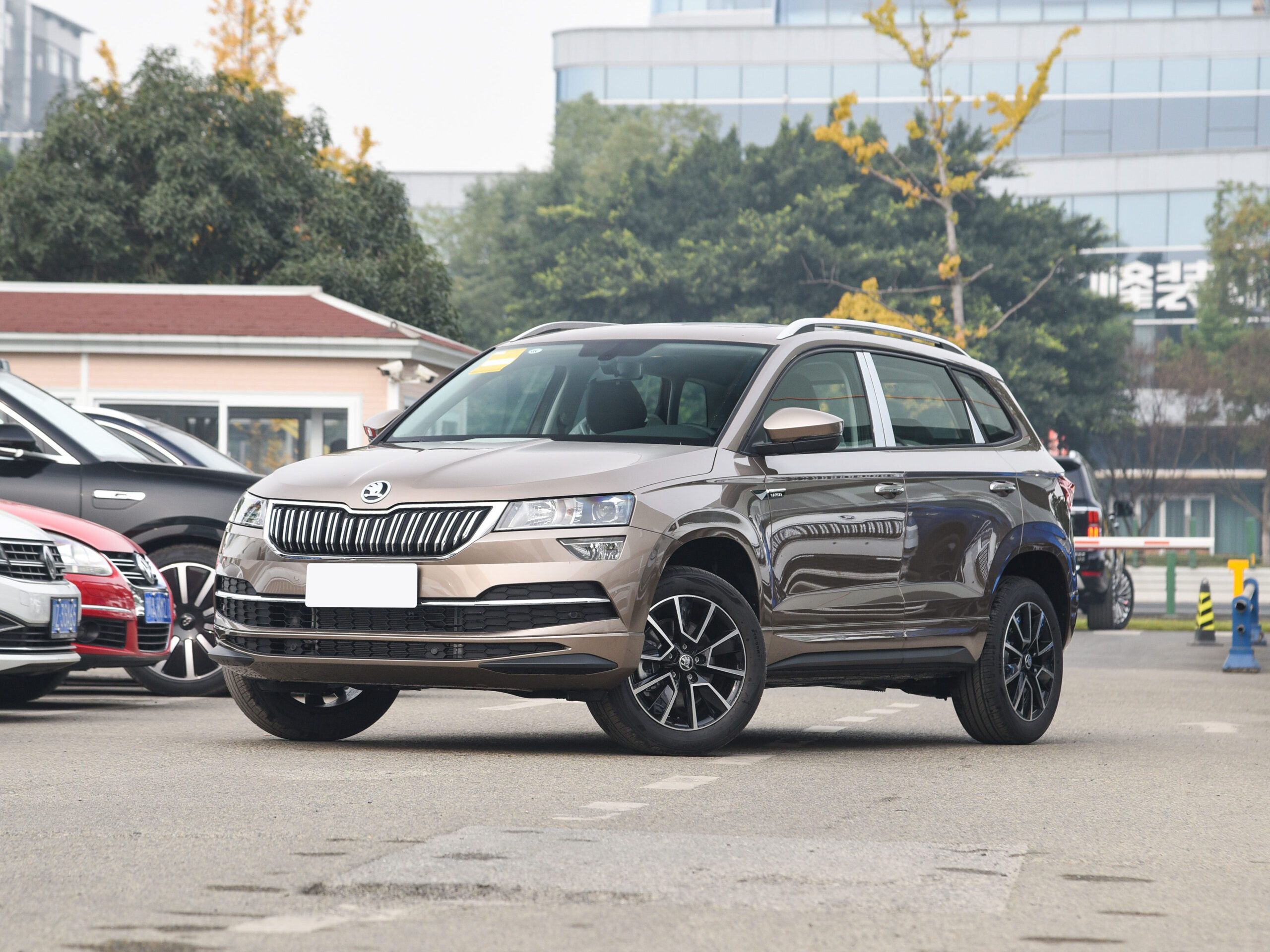 2560x1920 Skoda Karoq TSI280 Luxury. A Global Auto Trader In China