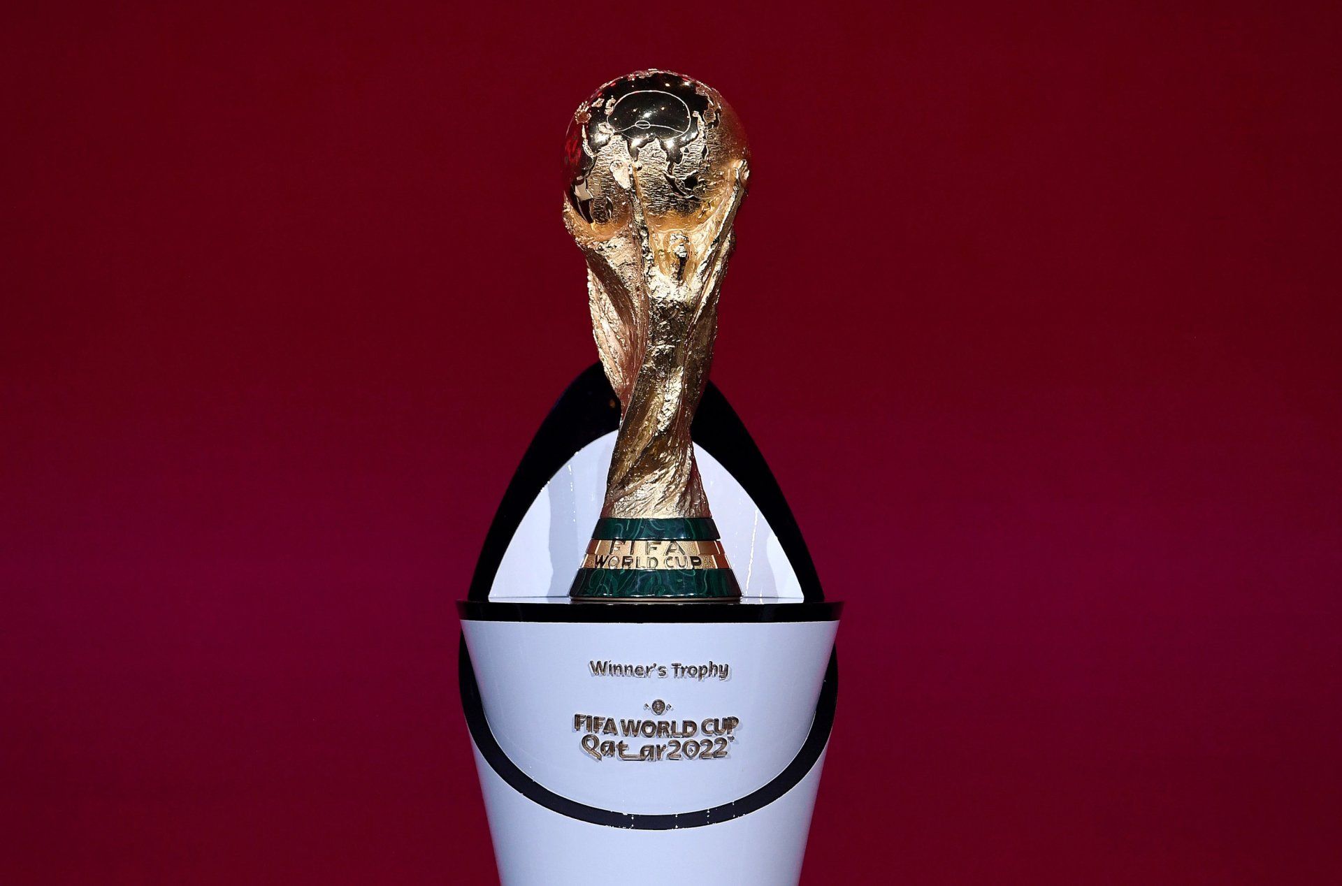 1920x1268 Download 2022 FIFA World Cup Sports World Cup Trophy HD Wallpaperx1981