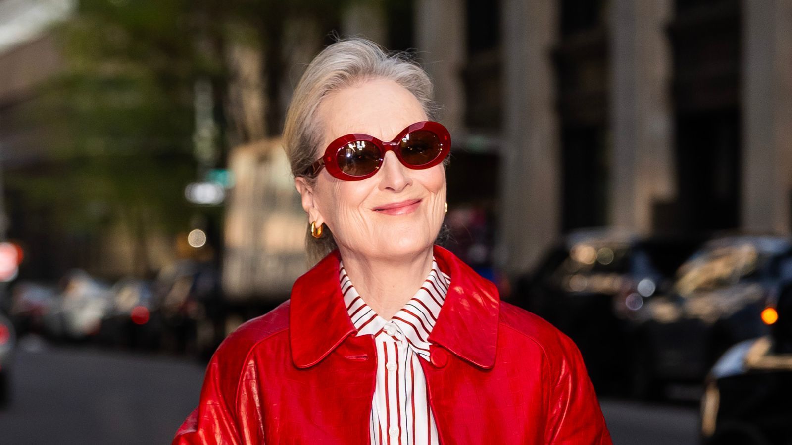 1600x900 Meryl Streep just carried this heritage British bag brand. Woman & Home