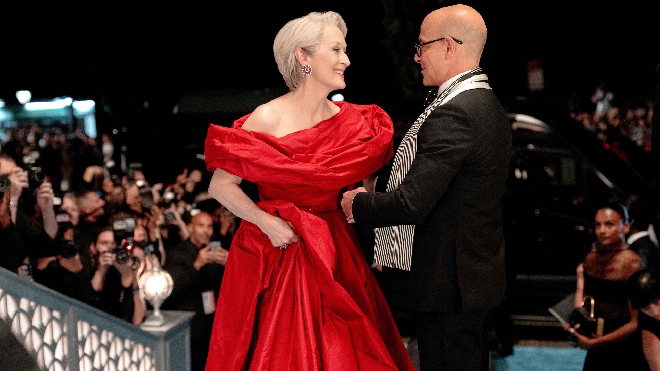 2560x1440 The Devil Wears Prada 2: How the World of Runway Magazine Was Updated 20 Years Later