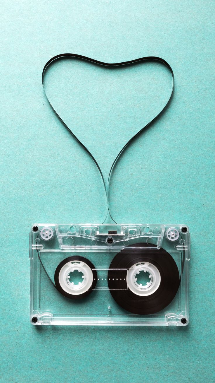 736x1308 Blue Cassette Vintage Music Wallpaper