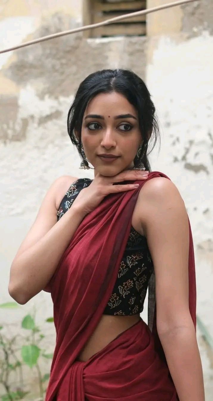 715x1348 Preity Mukhundhan