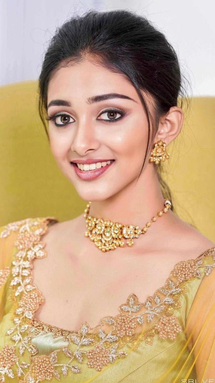 720x1280 Preity Mukhundhan