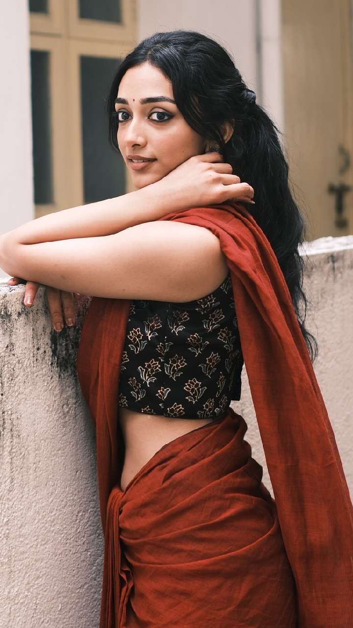 720x1280 Preity Mukhundhan Wallpaper