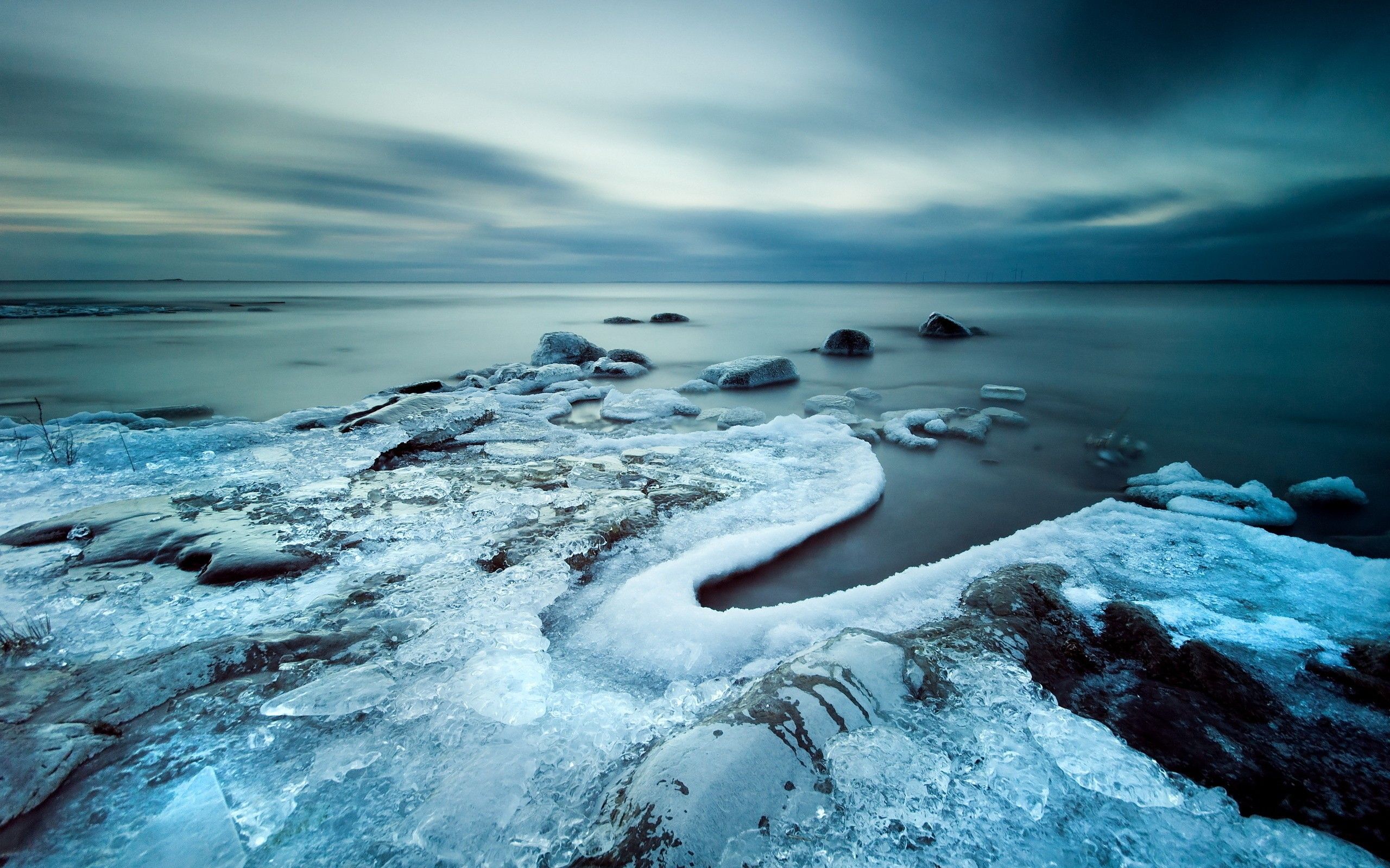 2560x1600 Winter Ocean Wallpaper
