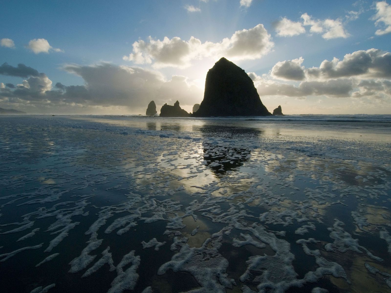 1600x1200 Author Emma Straub's 5 Best Beaches for Fall and Winter. Condé Nast Traveler
