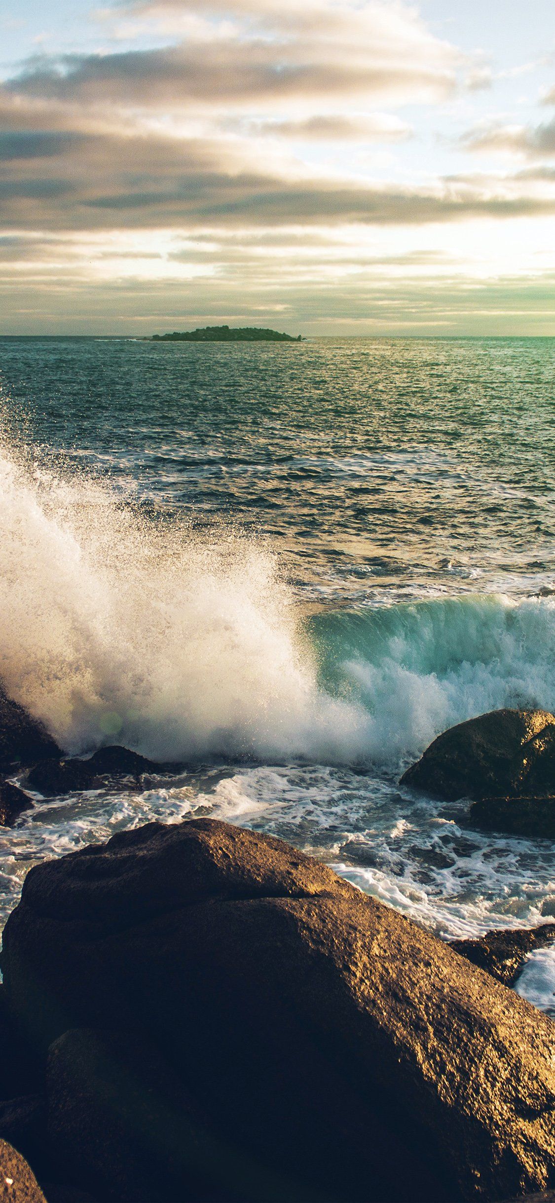 1125x2436 Rock Wave Nature Sea Cold Green iPhone Wallpaper