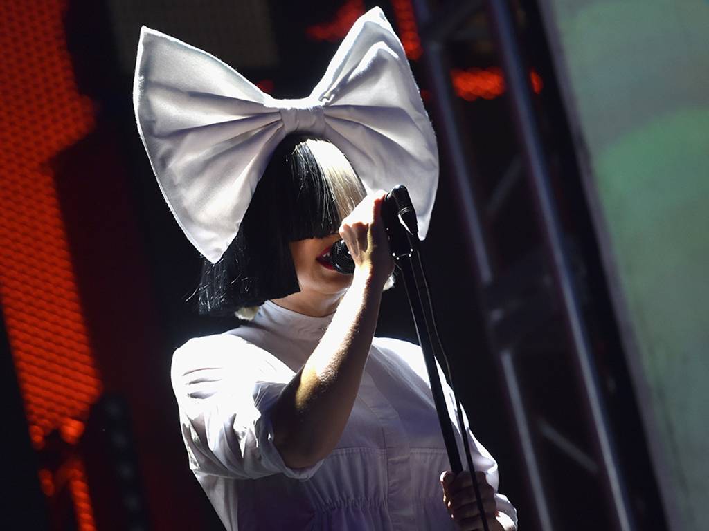 1024x768 Sia reveals she suffers from rare neurological disease, says she's
