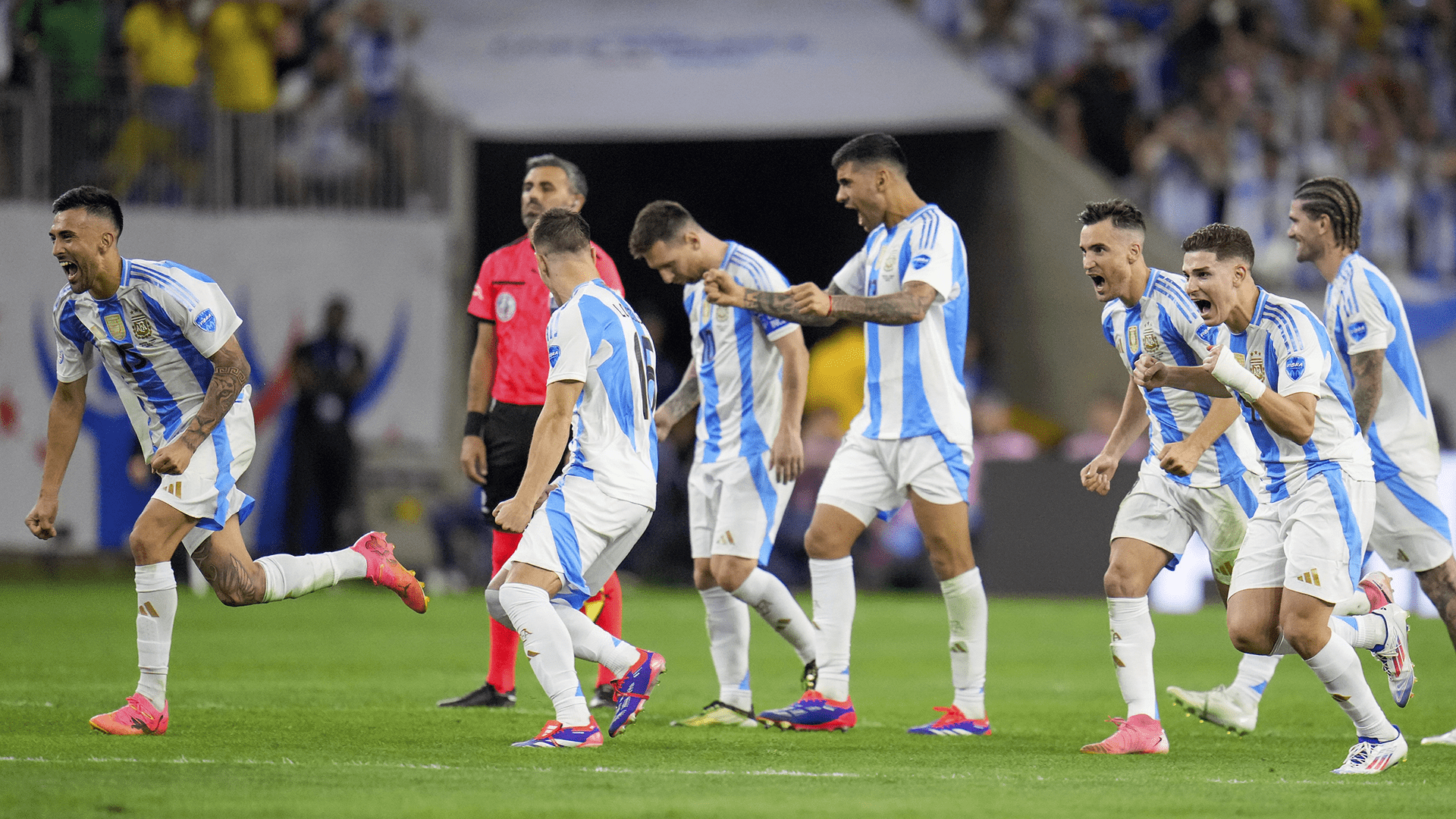 1920x1080 Argentina National Football Team Celebration Wallpaperx1080