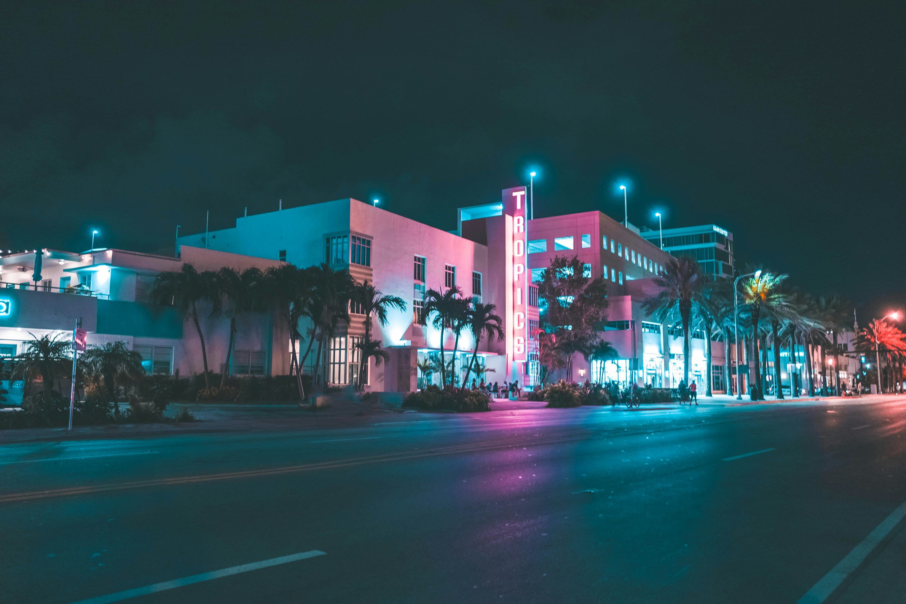 3000x2000 Miami Street Picture. Download Free Image