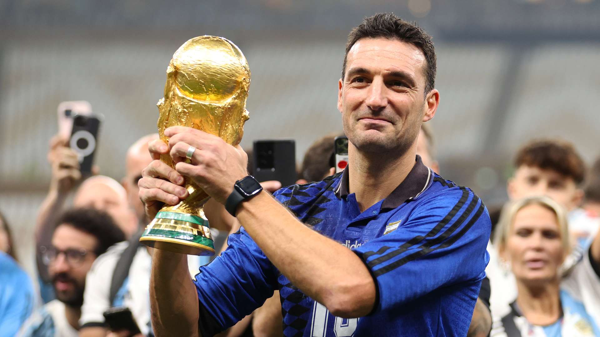 1920x1080 Lionel Scaloni signs new contract as Argentina manager as he's rewarded for World Cup triumph