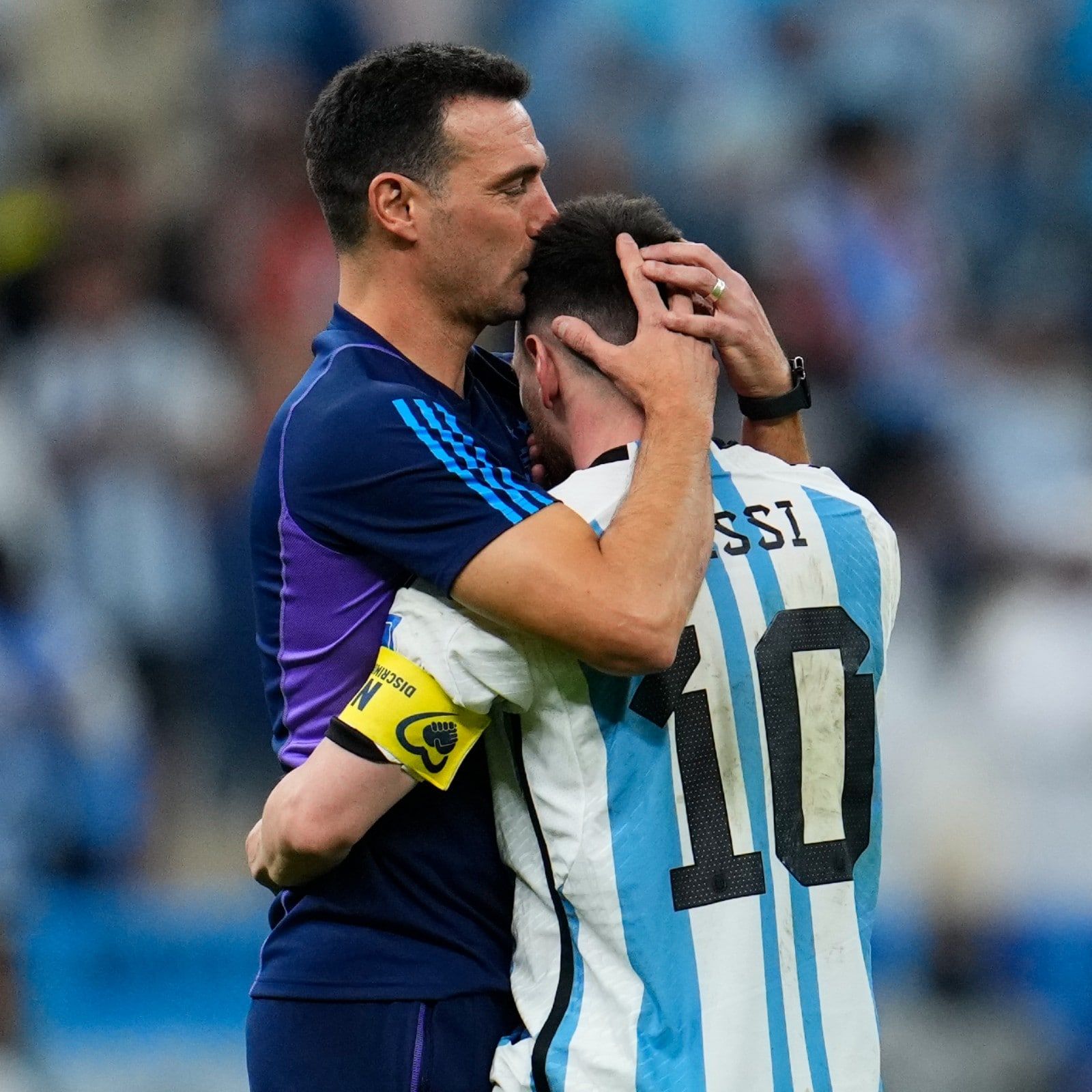 1600x1600 Argentina Manager Lionel Scaloni Hopes Messi to Play 2026 FIFA World Cup