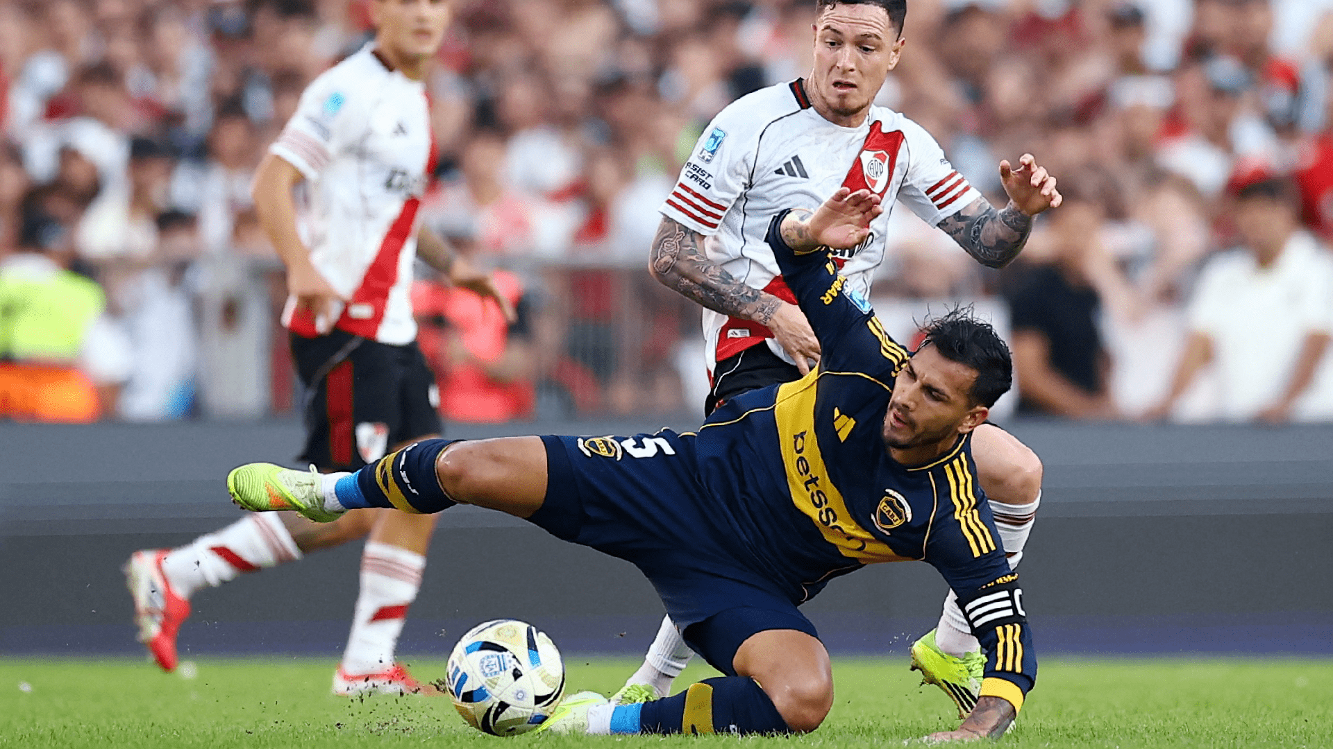 1920x1080 Lionel Scaloni, Argentina's Coach, Announced the Preliminary List of 55 Players Called up to Compete in the World Cup