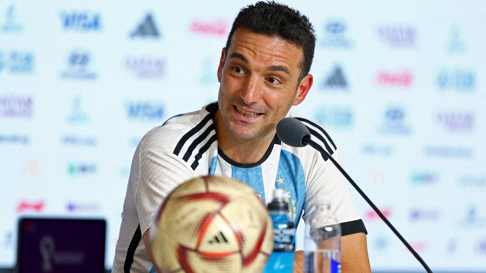 1600x900 Argentina's World Cup Winning Coach Lionel Scaloni To Stay Till 2026