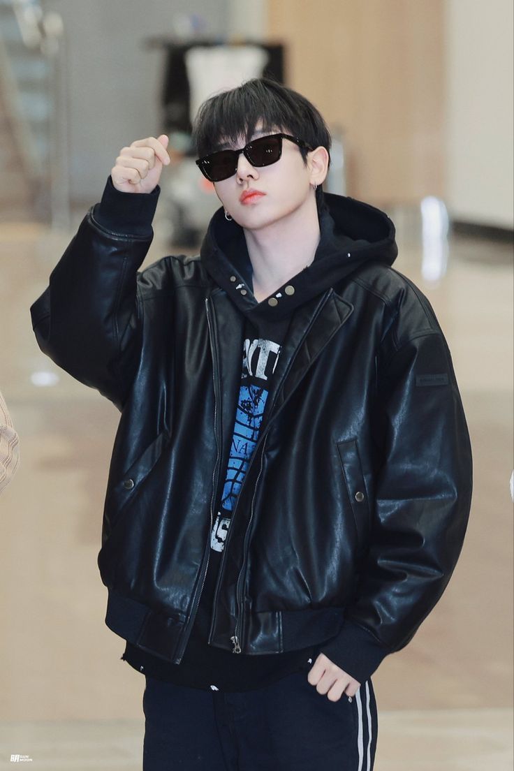 736x1104 Myung jaehyun