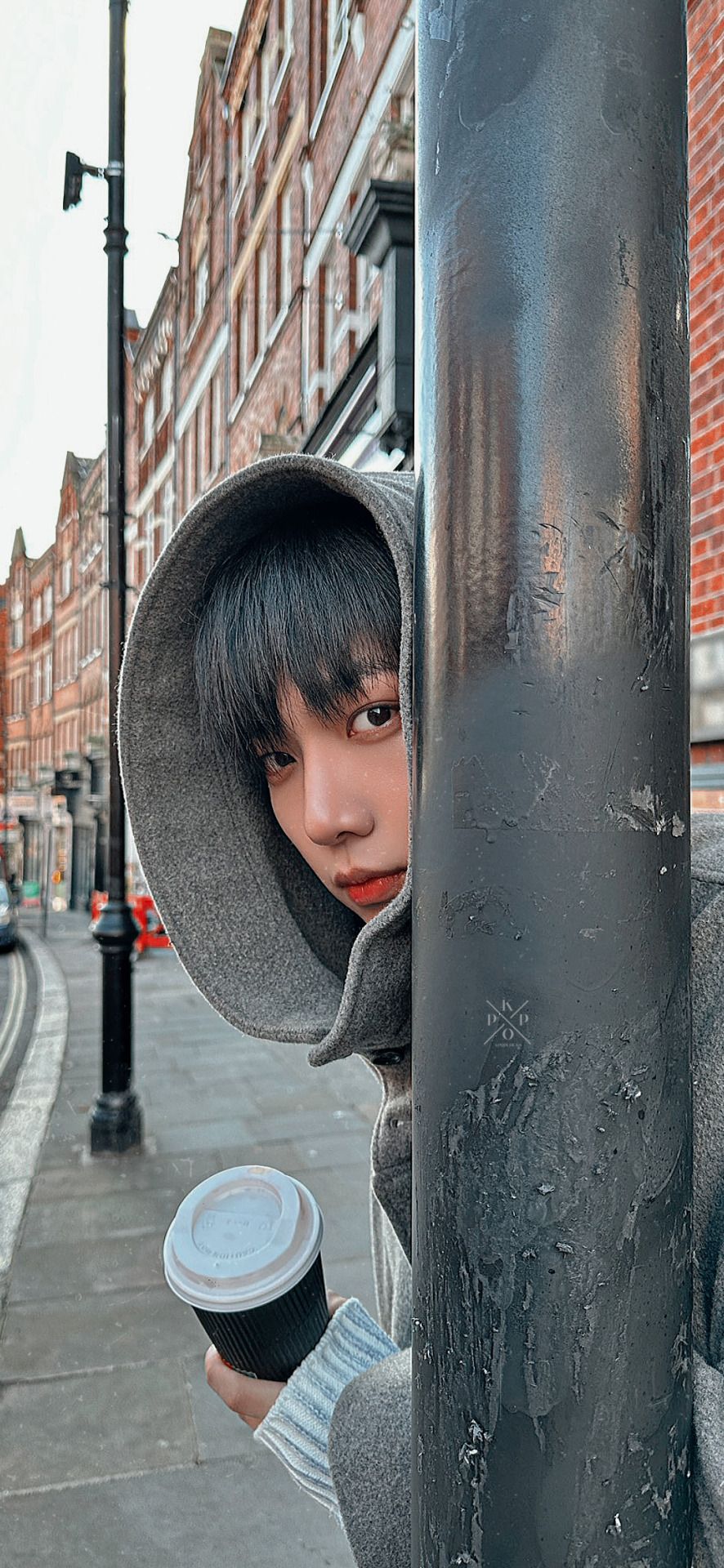 886x1920 Kpop Locks