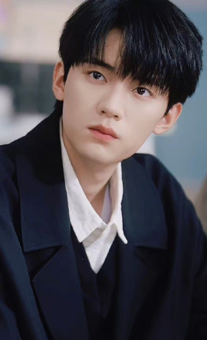 719x1178 When I Fly Towards You”