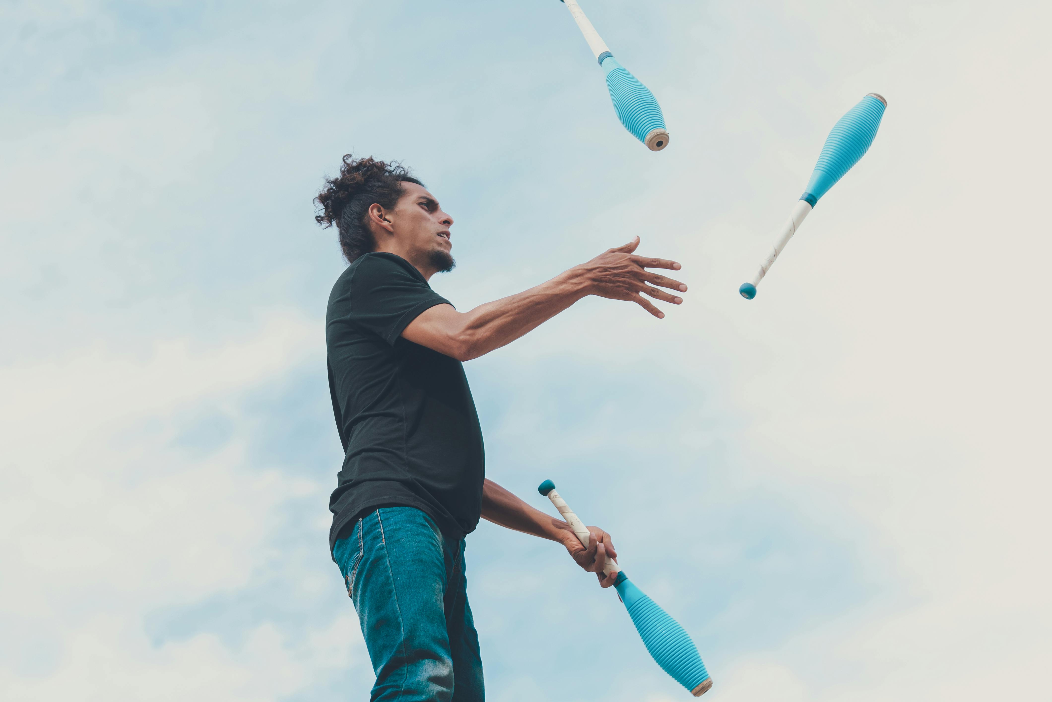 4240x2832 Juggling Photo, Download The BEST Free Juggling & HD Image