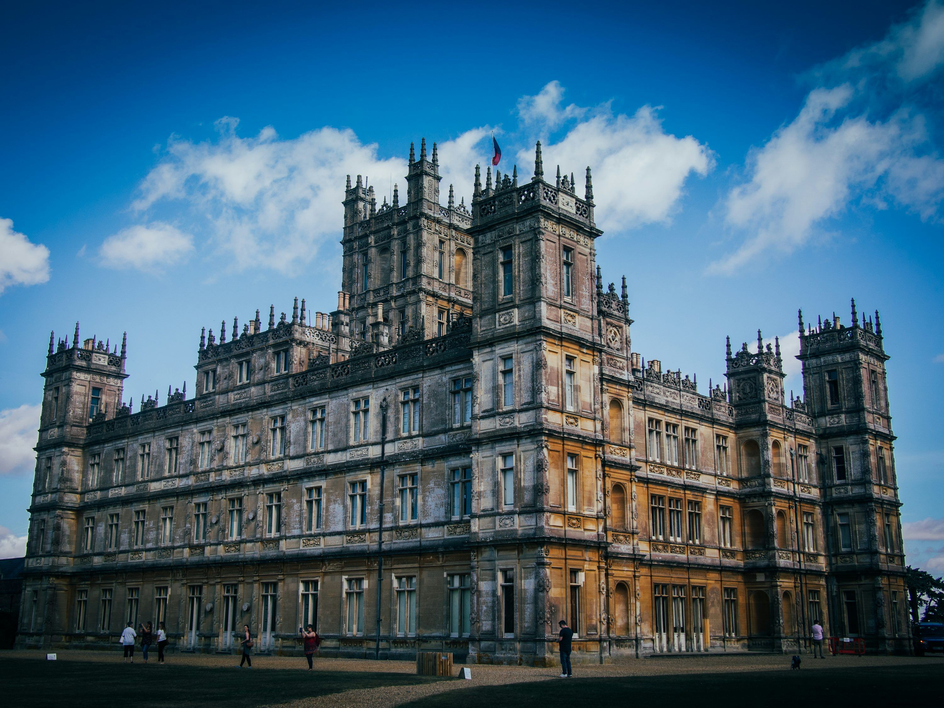 3000x2250 Highclere Castle Picture. Download Free Image