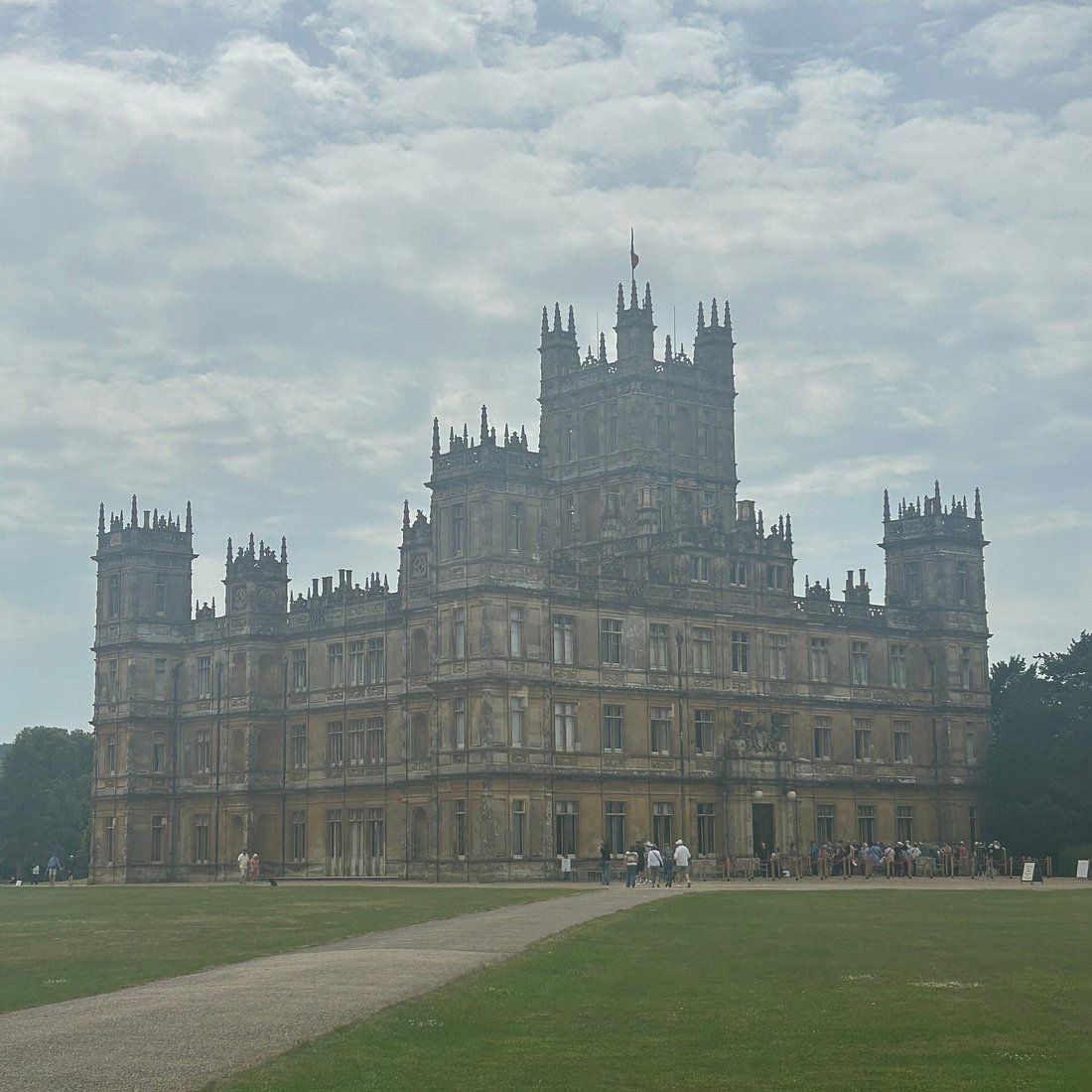 1100x1100 Highclere Castle You SHOULD Know Before Going (2026 Reviews)