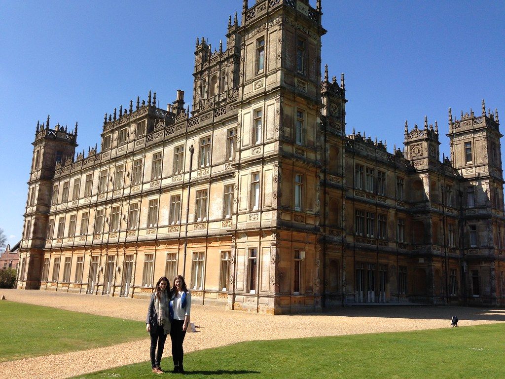 1024x768 Highclere Castle
