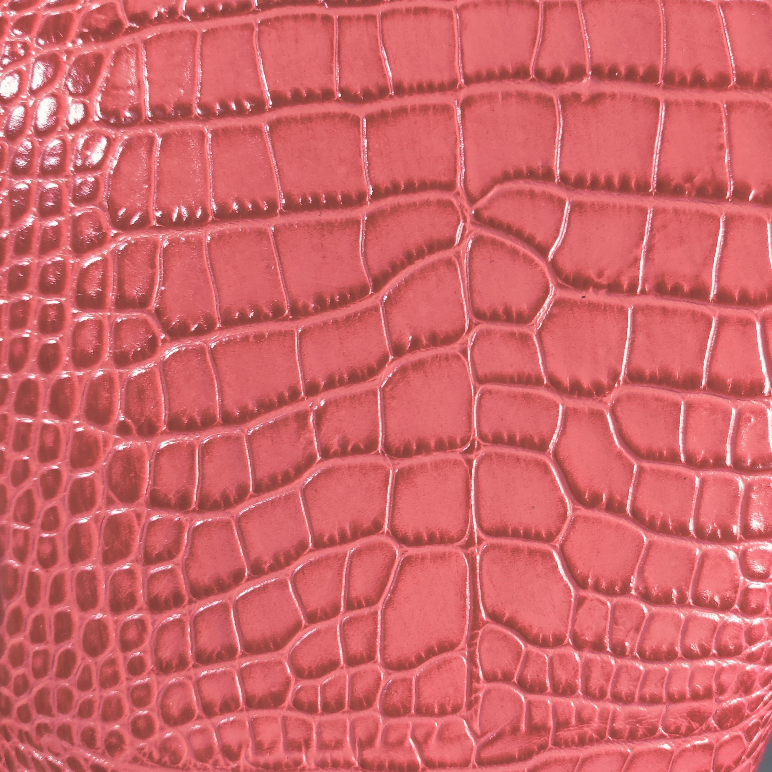 3000x3000 Embossed Crocodile Veg Tanned Leather (PANELS)
