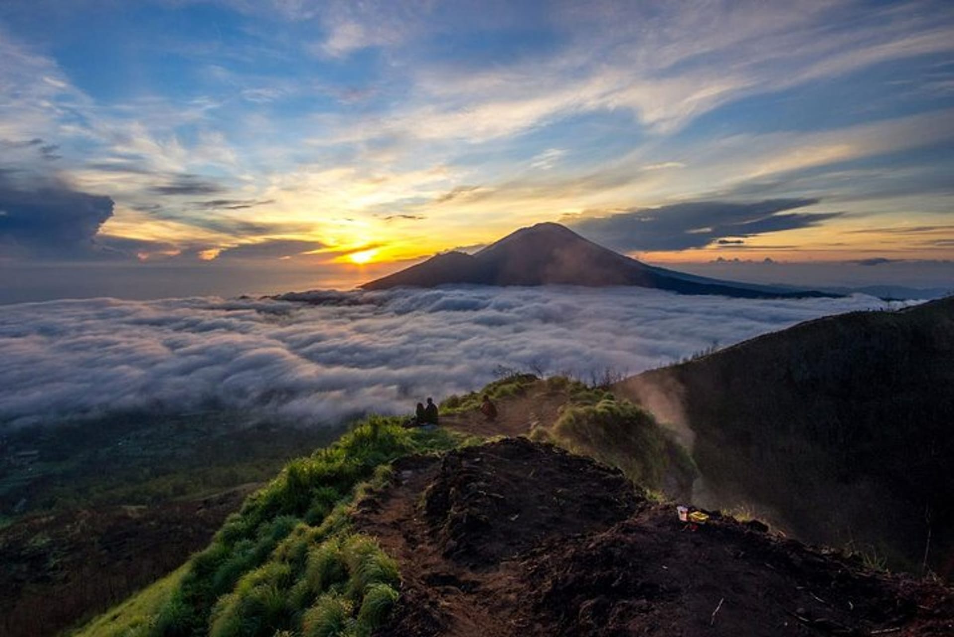 1920x1282 Mount Batur Sunrise Treeking with Breakfast in Seminyak