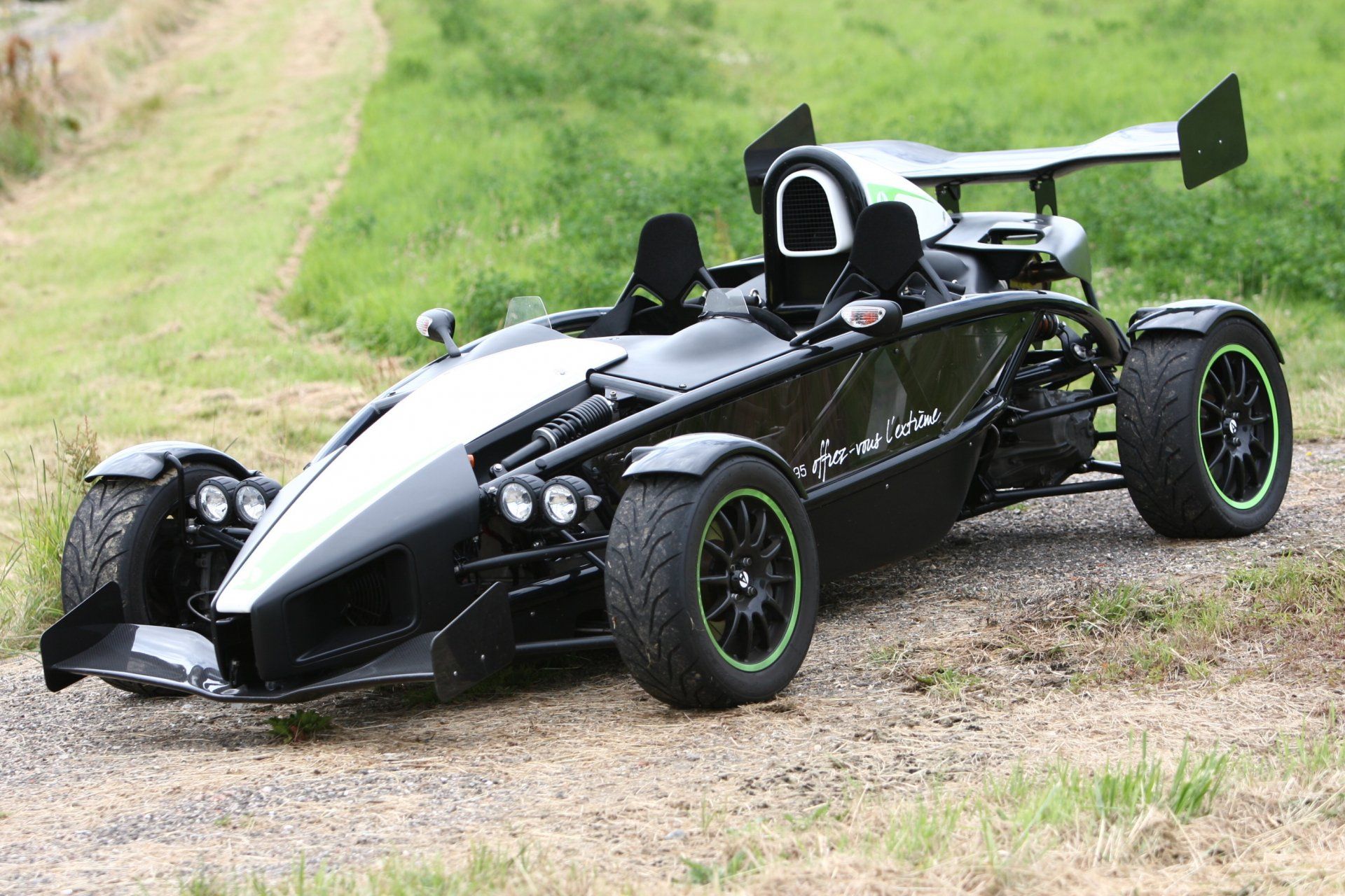 1920x1280 Ariel Atom HD: Ultimate Open Wheel Driving Experiencex1833