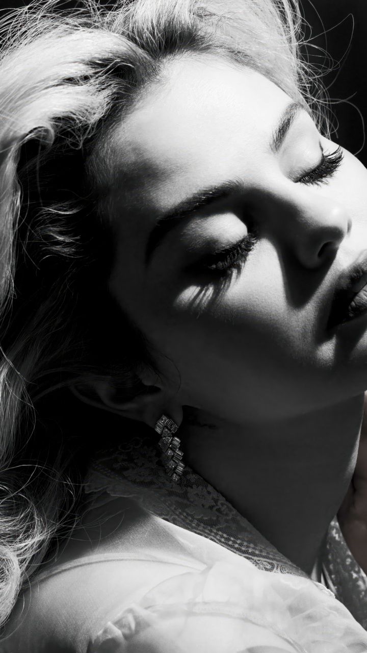 720x1280 Selena Gomez Wallpaper 4K, Marilyn Monroe, Photohoot