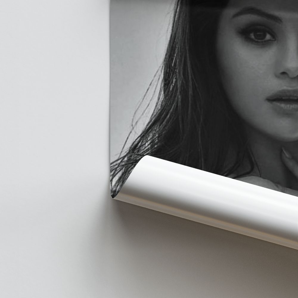 1000x1000 Poster Selena Gomez Pose