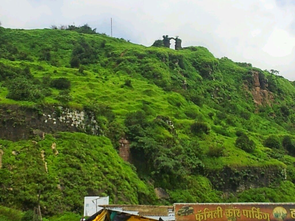 1024x768 Vishalgadh and Pavankhind Fort Trek