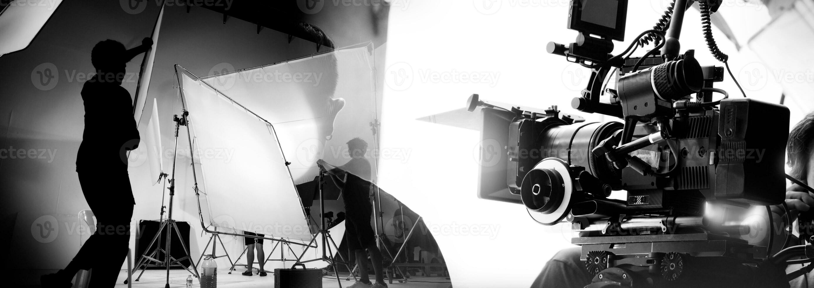 2772x980 Silhouette of video production behind the scenes or B roll or making of TV commercial movie