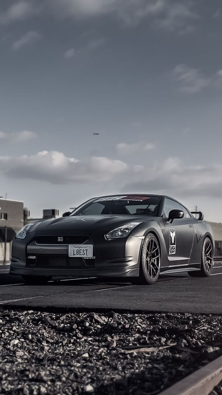 736x1307 nissan gtr r35 wallpaper phone