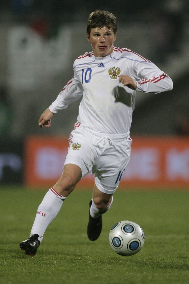 736x1104 Andrey Arshavin