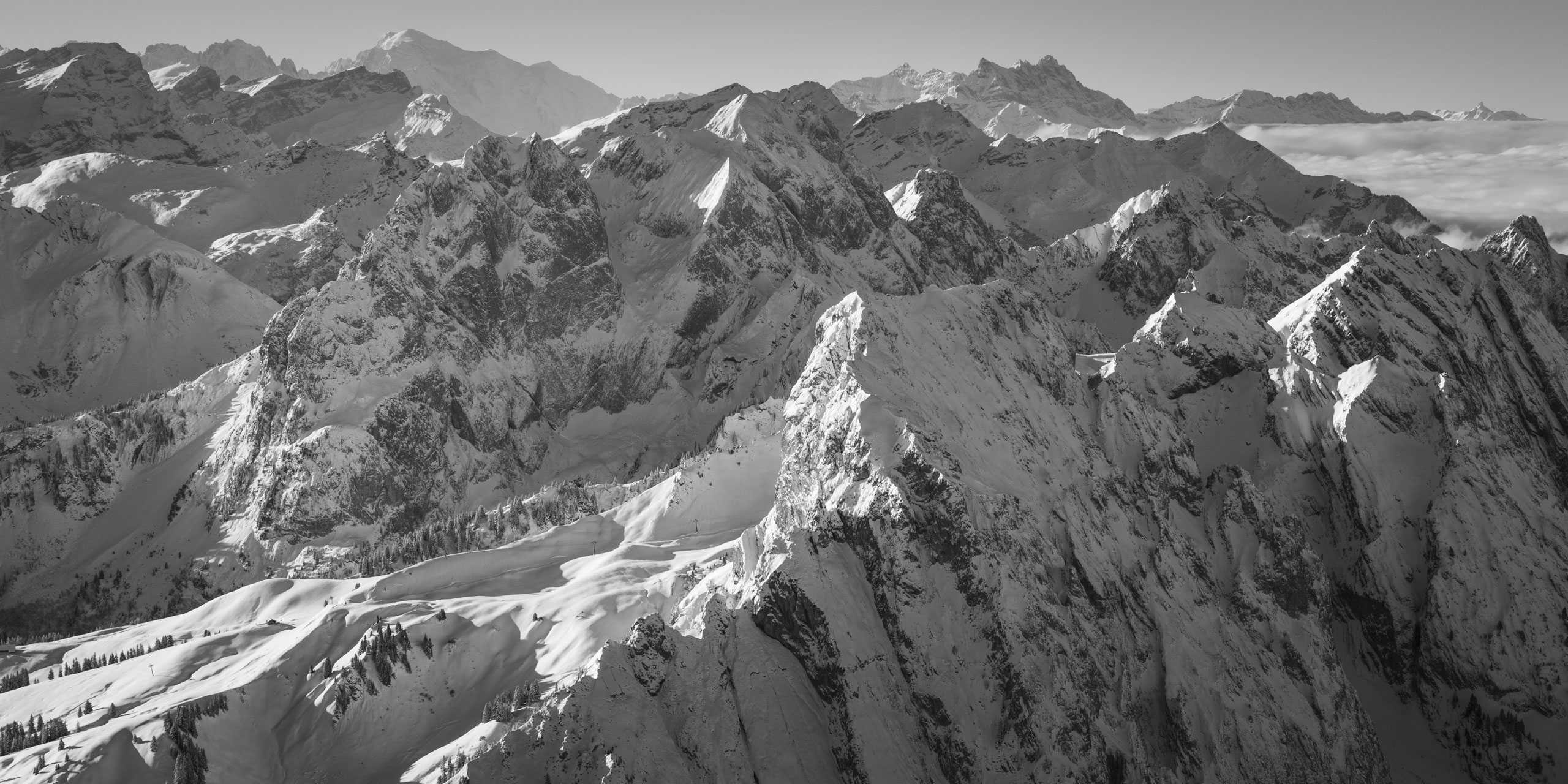 2560x1280 Gstaad: Au Delà Des Sommets