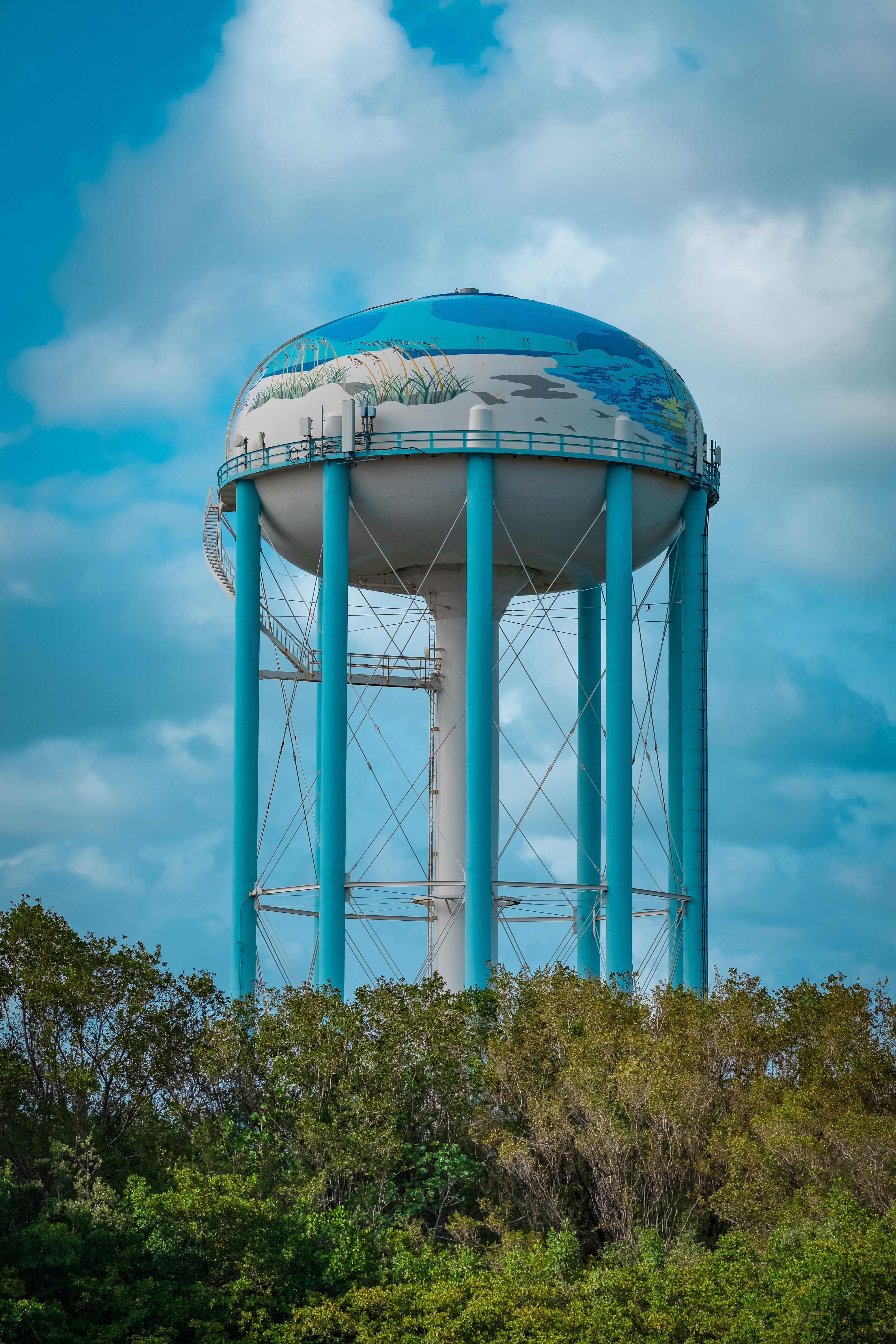 4000x6000 Tower with Water on a Field · Free