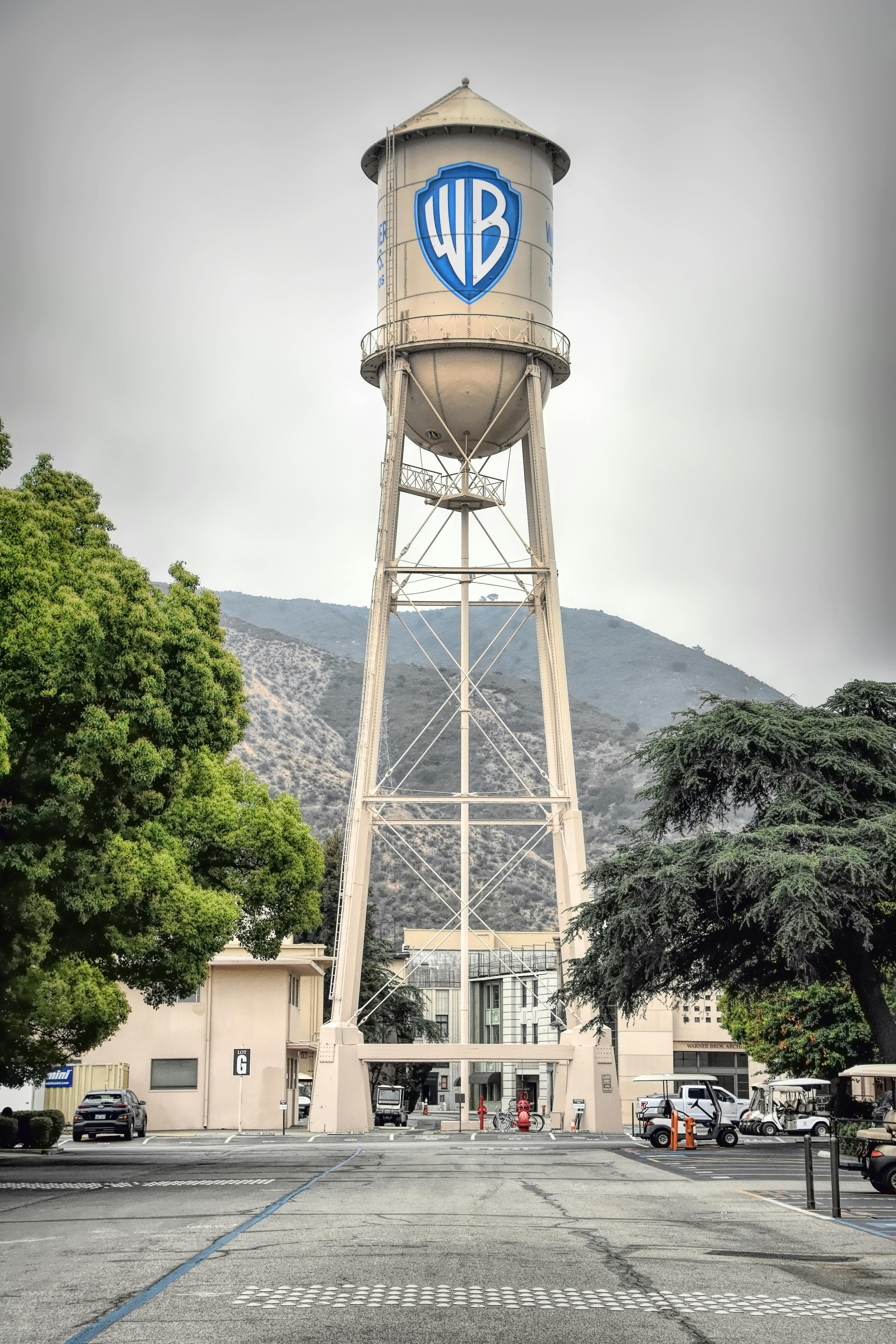 4000x6000 Water Tower in Warner Bros Studios · Free