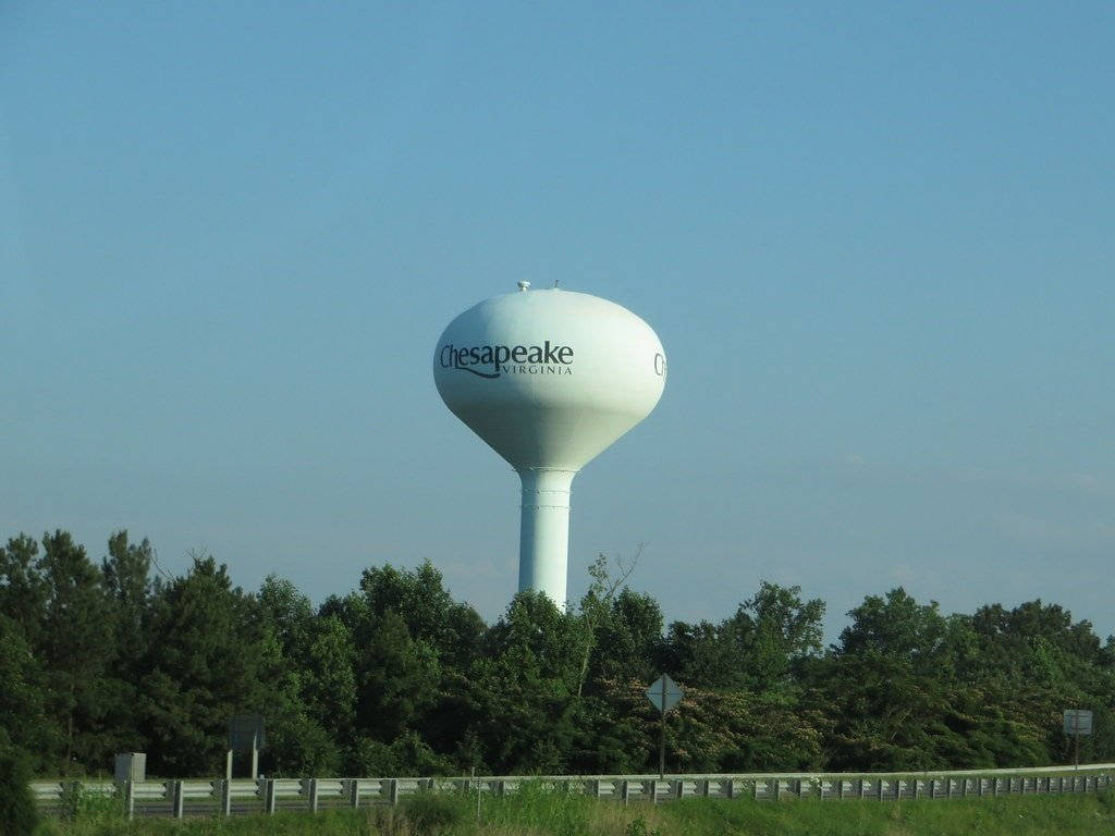 1024x768 Download Chesapeake's Water Tower Wallpaper