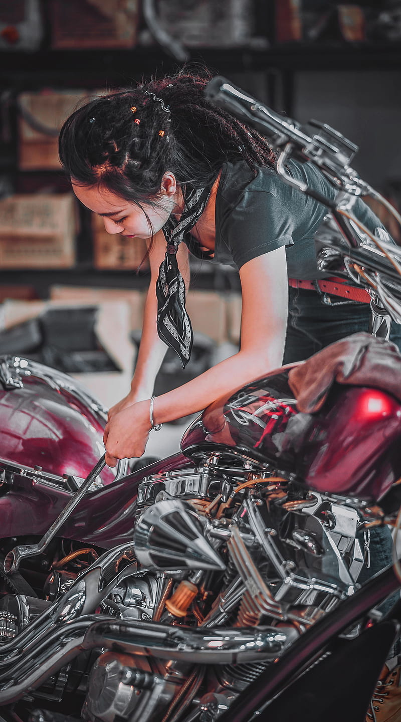 800x1440 Mrs Mechanice, bike, cool, davidson, expensive, girl, harley, mechanic, motorbike, HD phone wallpaper