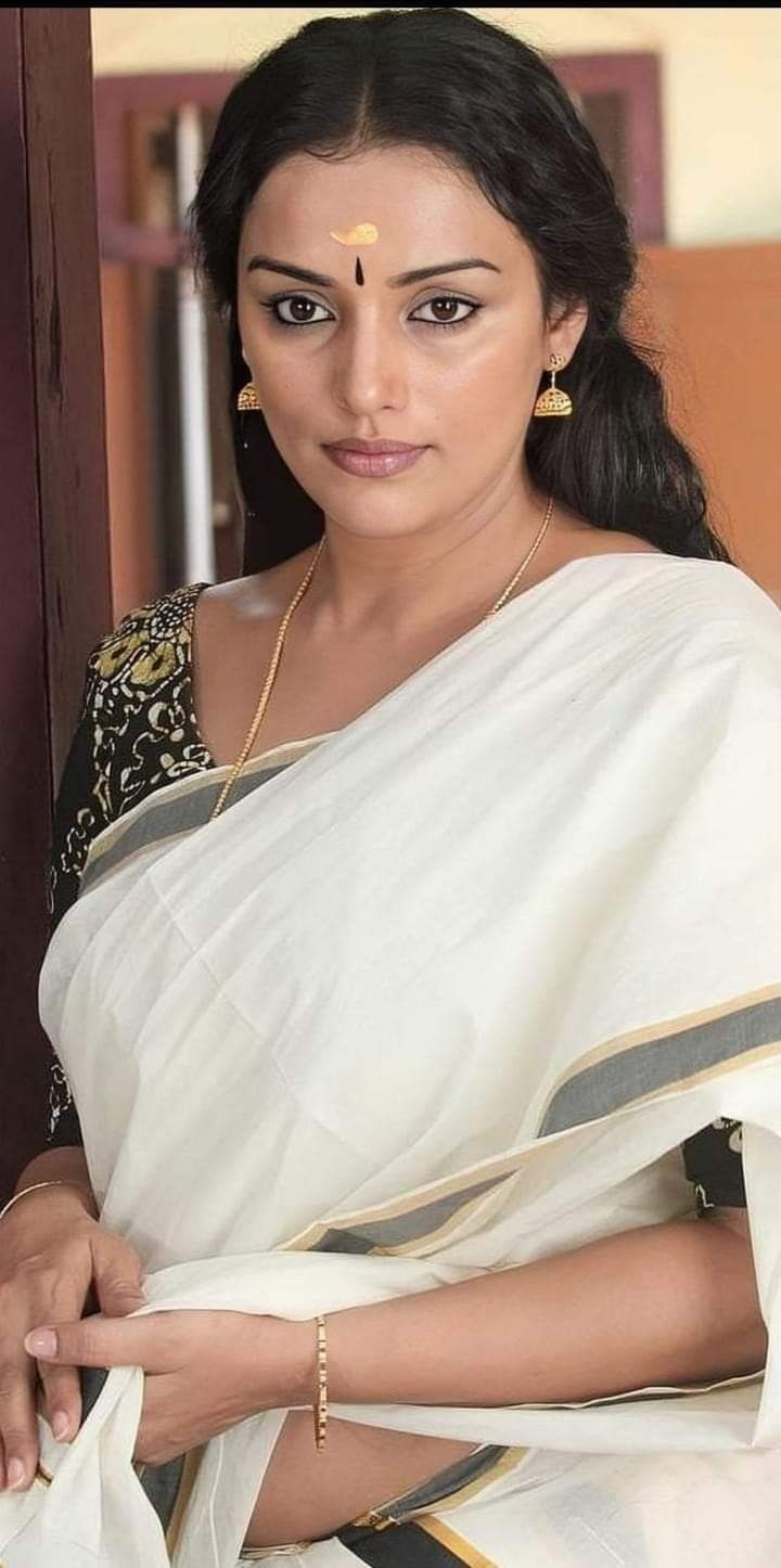 720x1446 Sweta menon. Swetha menon vintage, Actress sneha blouse design, Indian beauty saree