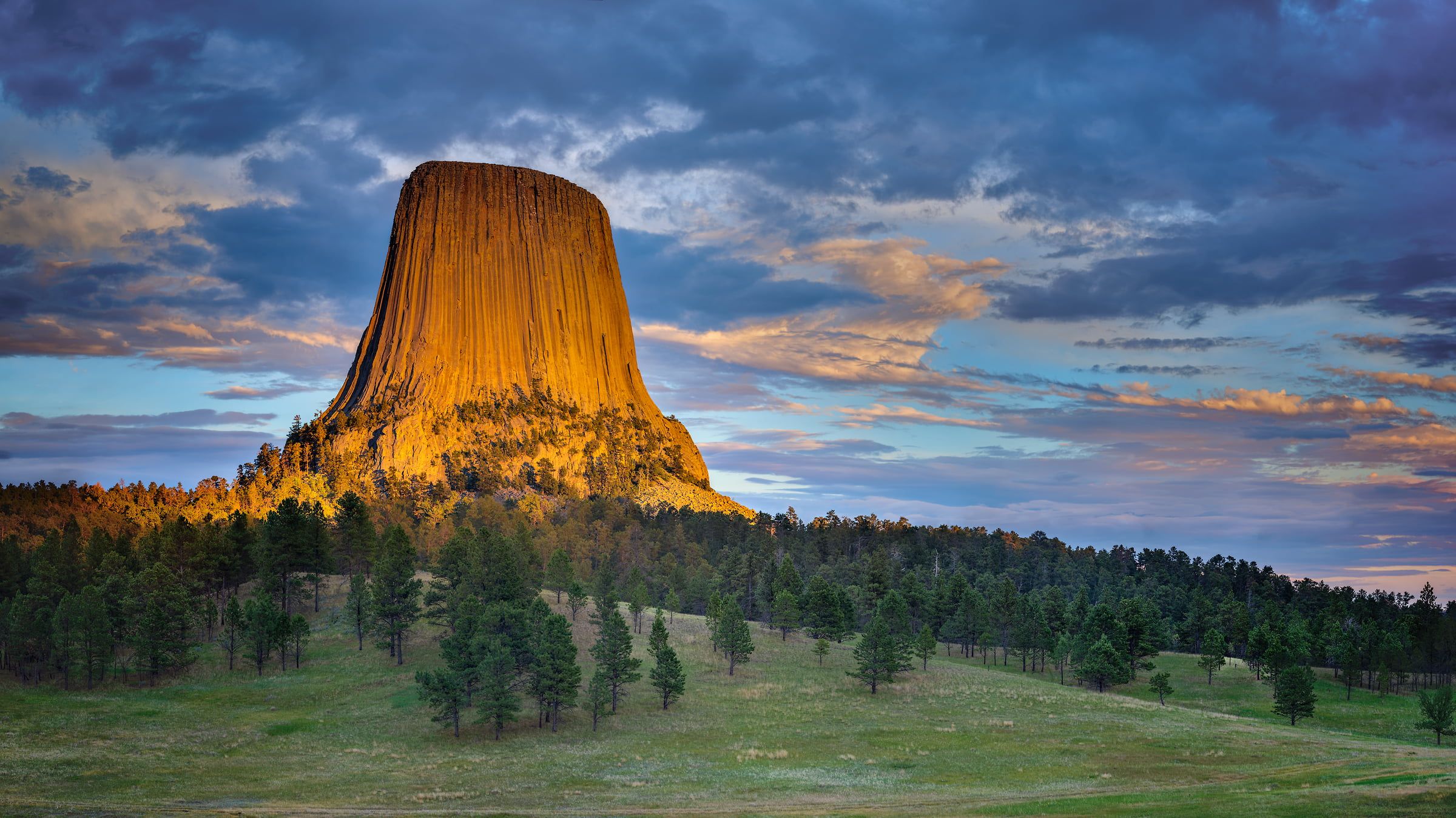 2400x1349 Photos of Devils Tower National Monument