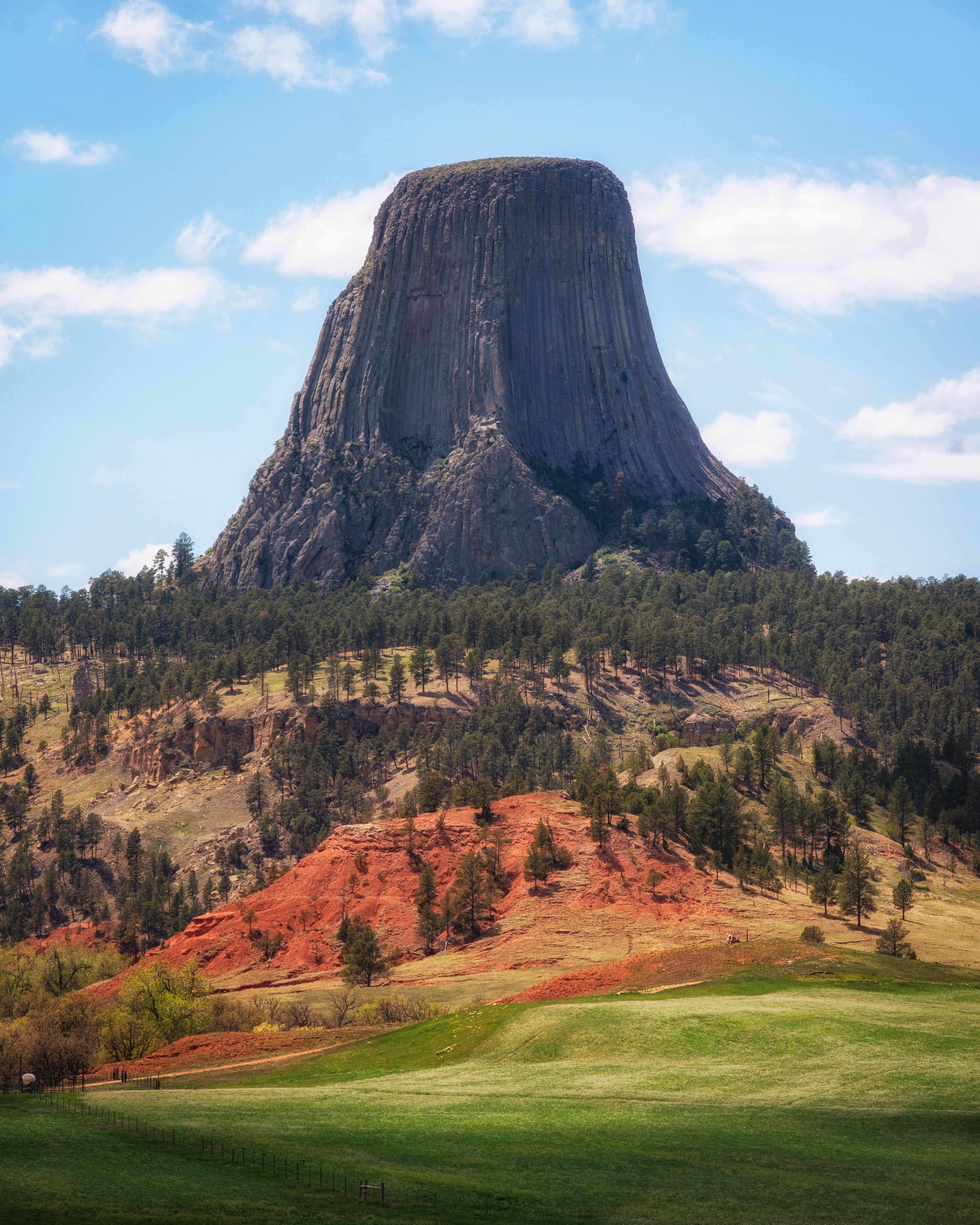 4016x5020 I gotta say, Devil's Tower looks much better from afar than up close [4016x6016][OC]