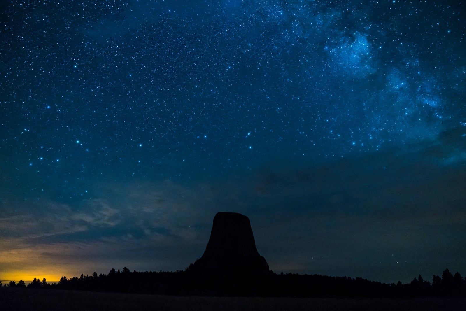 1600x1067 Devils Tower