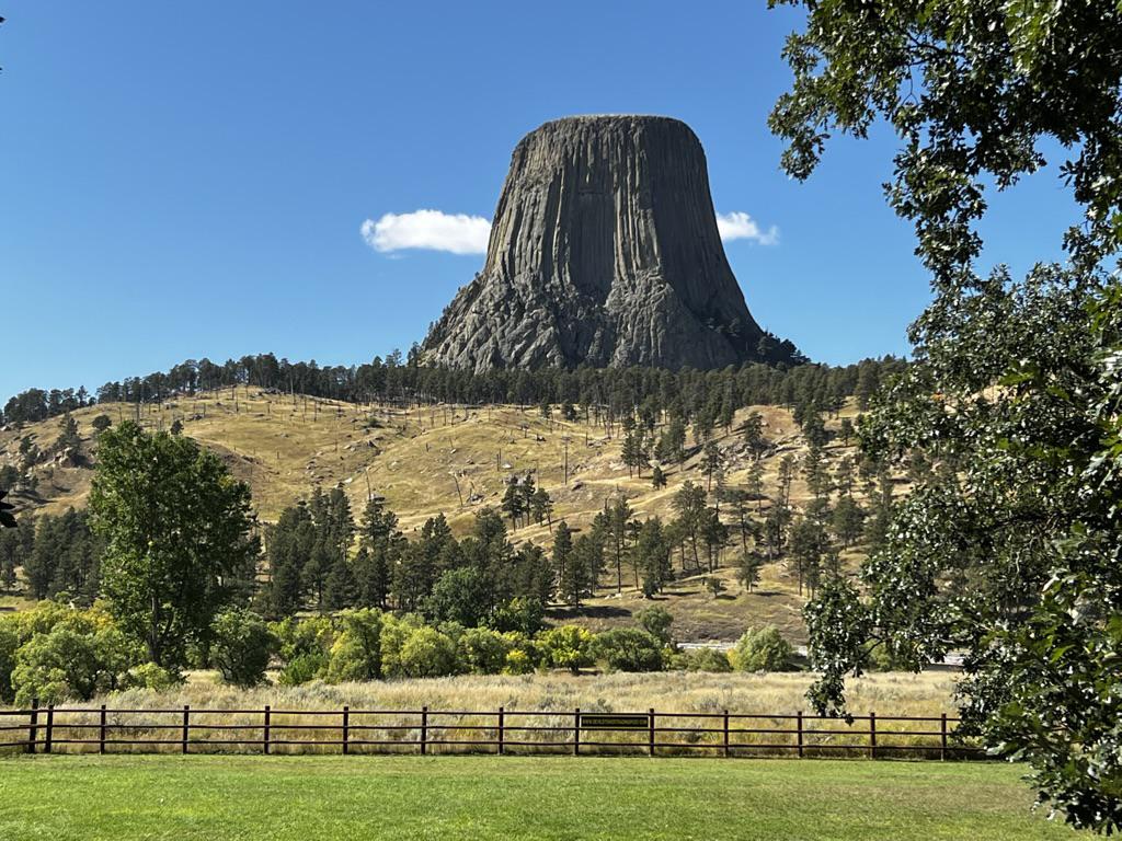 1024x768 The Devil's Tower, it always reminds me of Close Encounters of the Third Kind