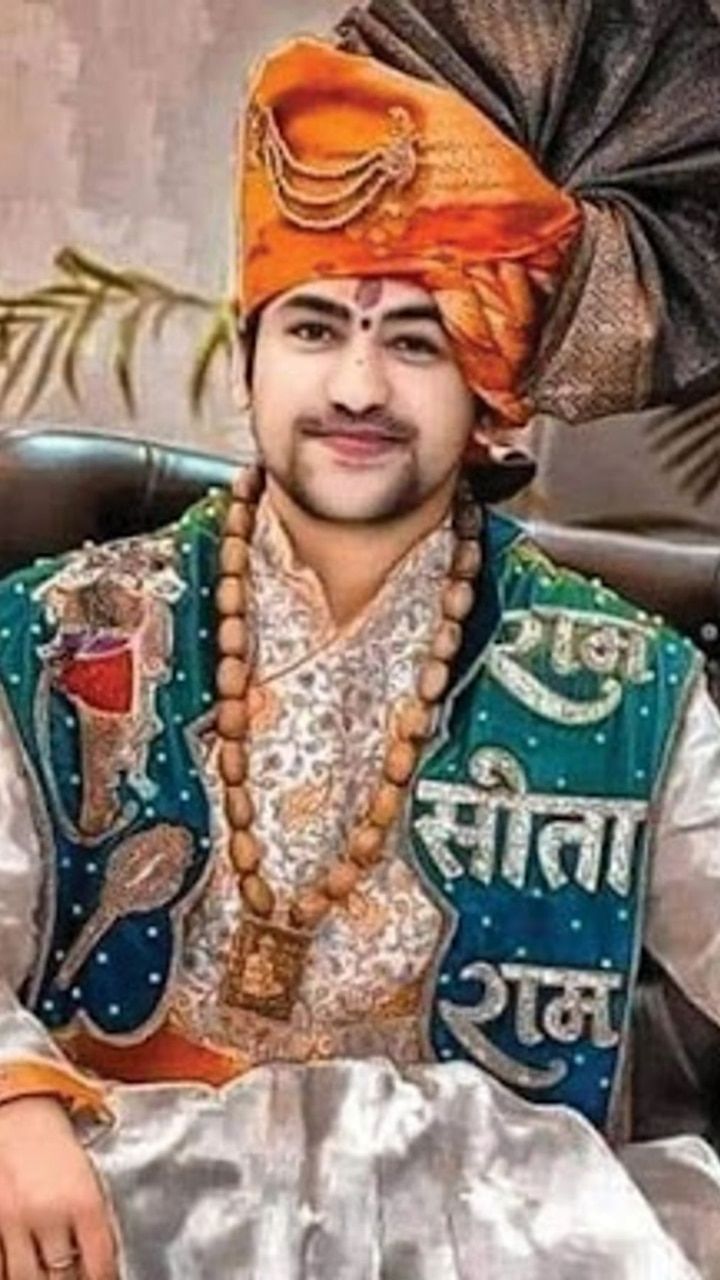 720x1280 Interesting Facts About Bageshwar Dham Sarkar