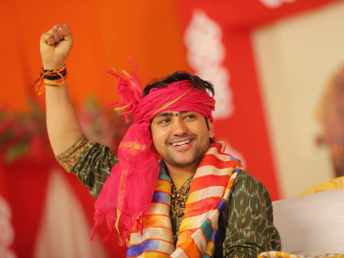 1200x900 PHOTOS: क्‍या आप धनकुबेर बनना चाहते हैं? बागेश्वर धाम सरकार ने बताए 10 अचूक उपाय, घर से नहीं जाएंगी लक्ष्मी to be become rich Bageshwar Dham Sarkar Dhirendra Shastri tells